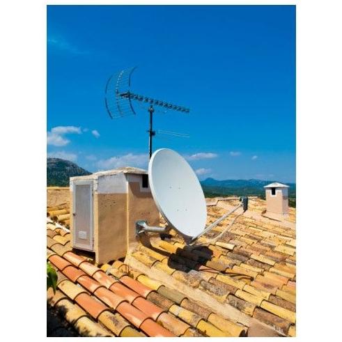 Antenas terrestres: Productos y servicios de Tecnisat Telecomunicaciones, S.L. }}
