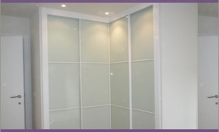 Carpintería metálica: Servicios de Construjoma, S.L. Carpintería metálica: Servicios de Construjoma, S.L.