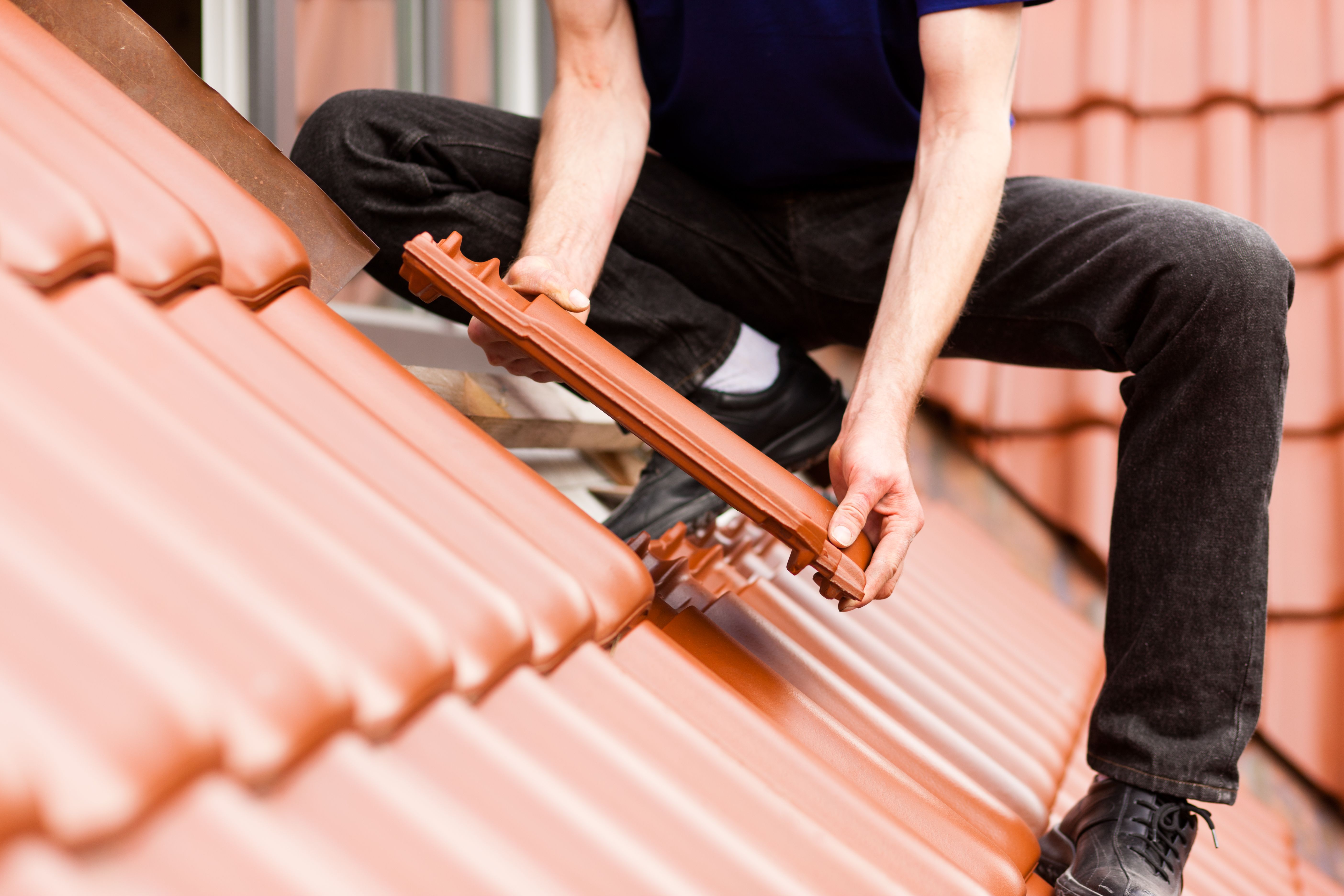 Roofs and awnings: Services de Reformas Integrales Redi Roofs and awnings: Services de Reformas Integrales Redi