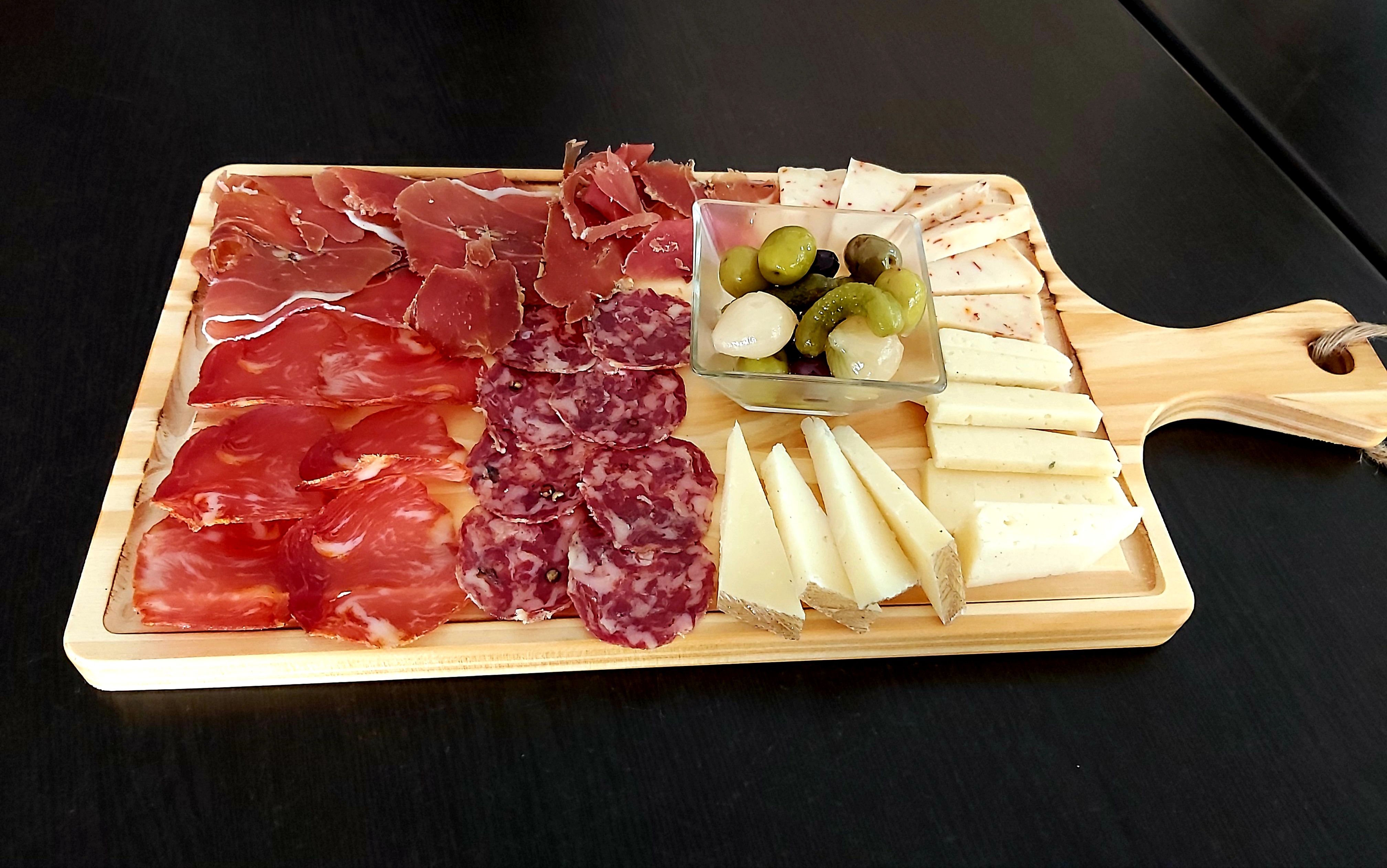 Tapas: Servicios de Sabor Italiano Tapas: Servicios de Sabor Italiano