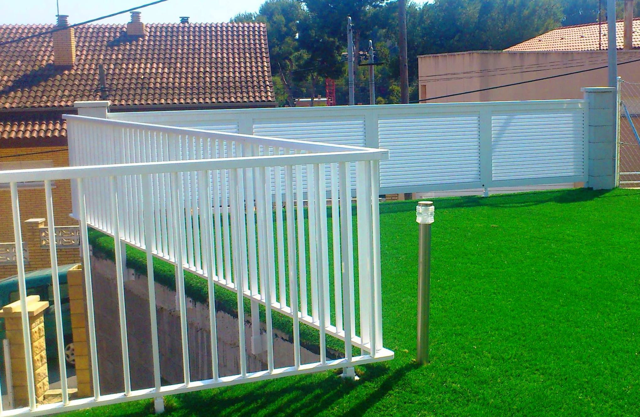 Barandillas y escaleras: Productos de Alucast De Iborra Barandillas y escaleras: Productos de Alucast De Iborra