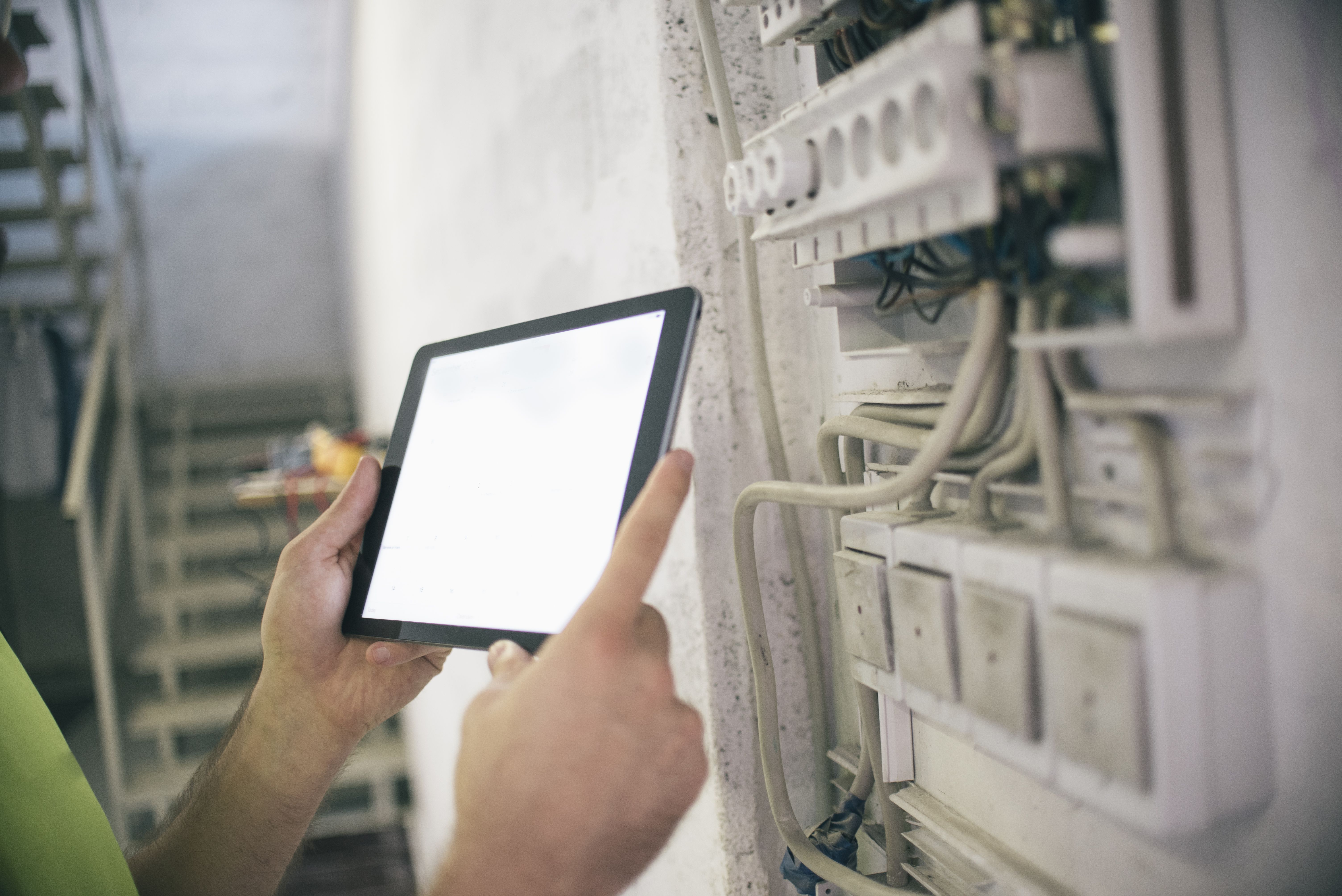 Mantenimientos eléctricos en comunidades de vecinos: Servicios de Instalaciones Eléctricas Torres Mantenimientos eléctricos en comunidades de vecinos: Servicios de Instalaciones Eléctricas Torres