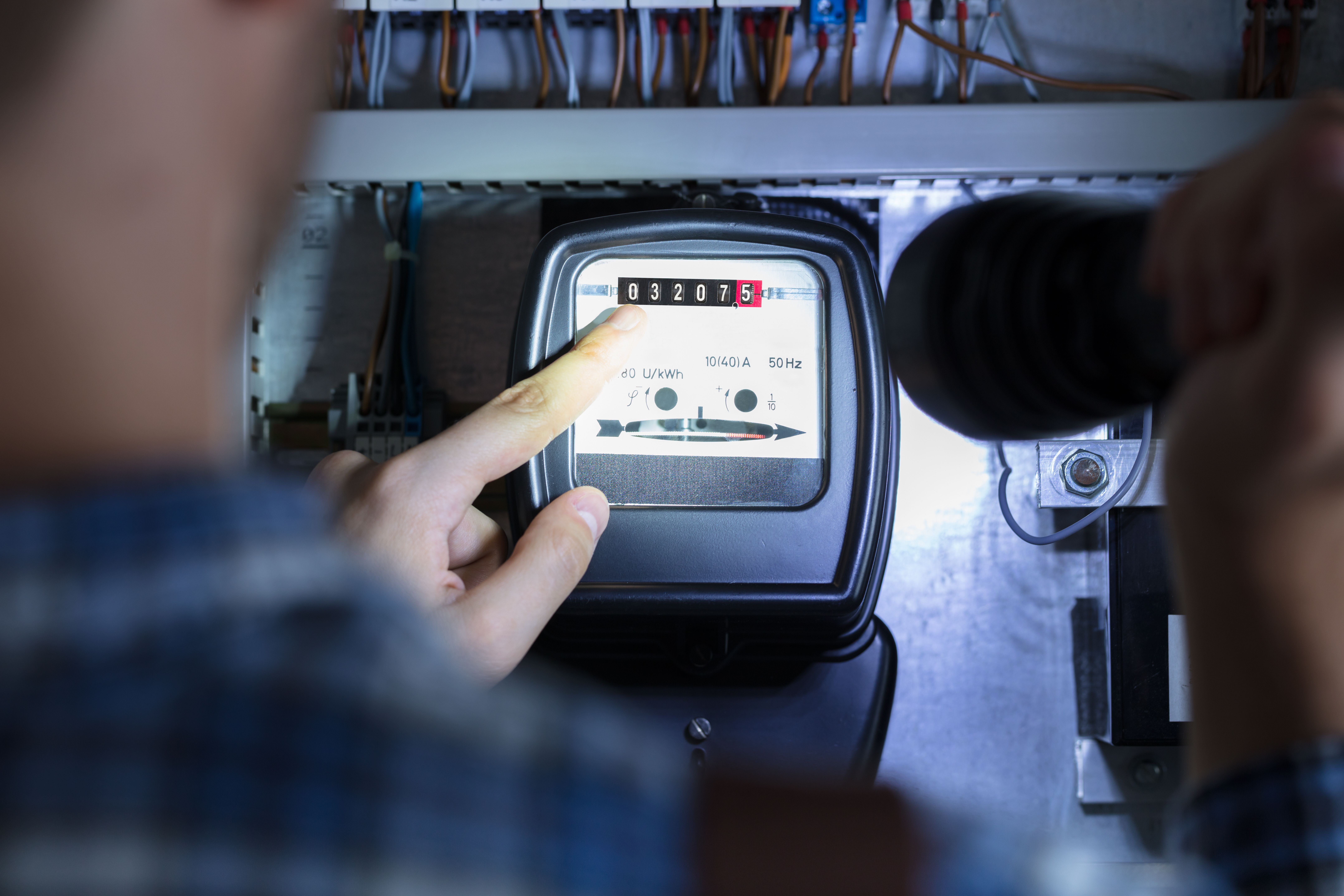 Mantenimientos eléctricos en comunidades de vecinos: Servicios de Instalaciones Eléctricas Torres Mantenimientos eléctricos en comunidades de vecinos: Servicios de Instalaciones Eléctricas Torres
