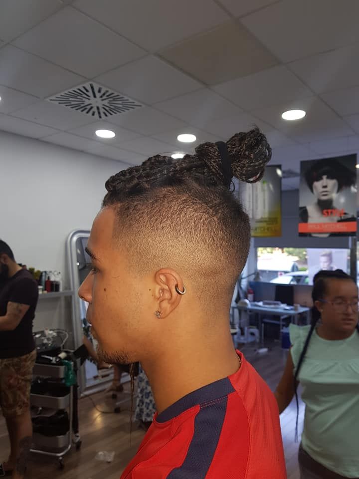 Peluquería unisex: Servicios de Afro Tina Granada Peluquería unisex: Servicios de Afro Tina Granada