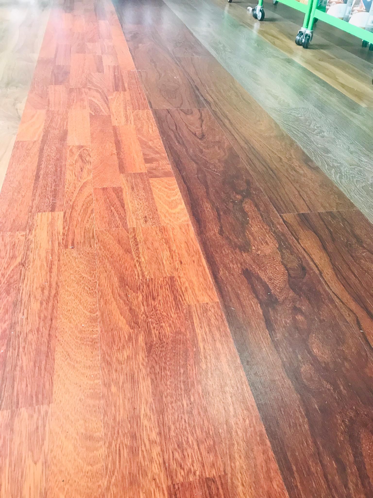 Suelos laminados: Servicios de Pinturas Ortiz Suelos laminados: Servicios de Pinturas Ortiz