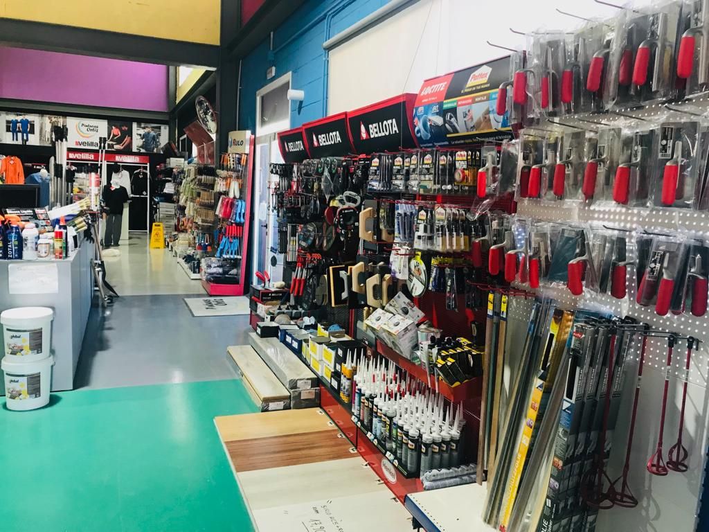 Herramientas: Servicios de Pinturas Ortiz Herramientas: Servicios de Pinturas Ortiz