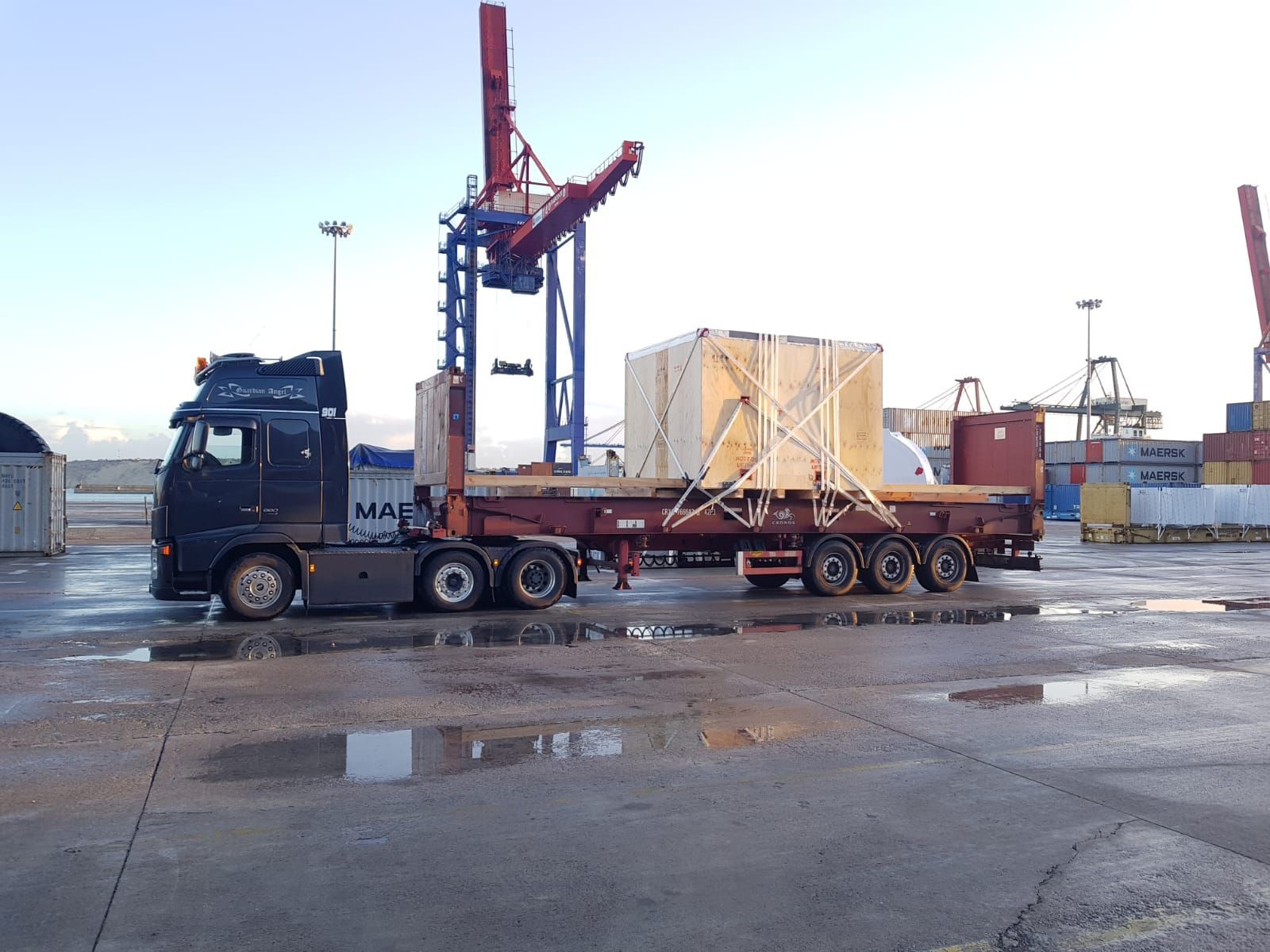Plataformas extensibles porta-contenedores: Servicios de Transportes Biotrans Garraioak Plataformas extensibles porta-contenedores: Servicios de Transportes Biotrans Garraioak