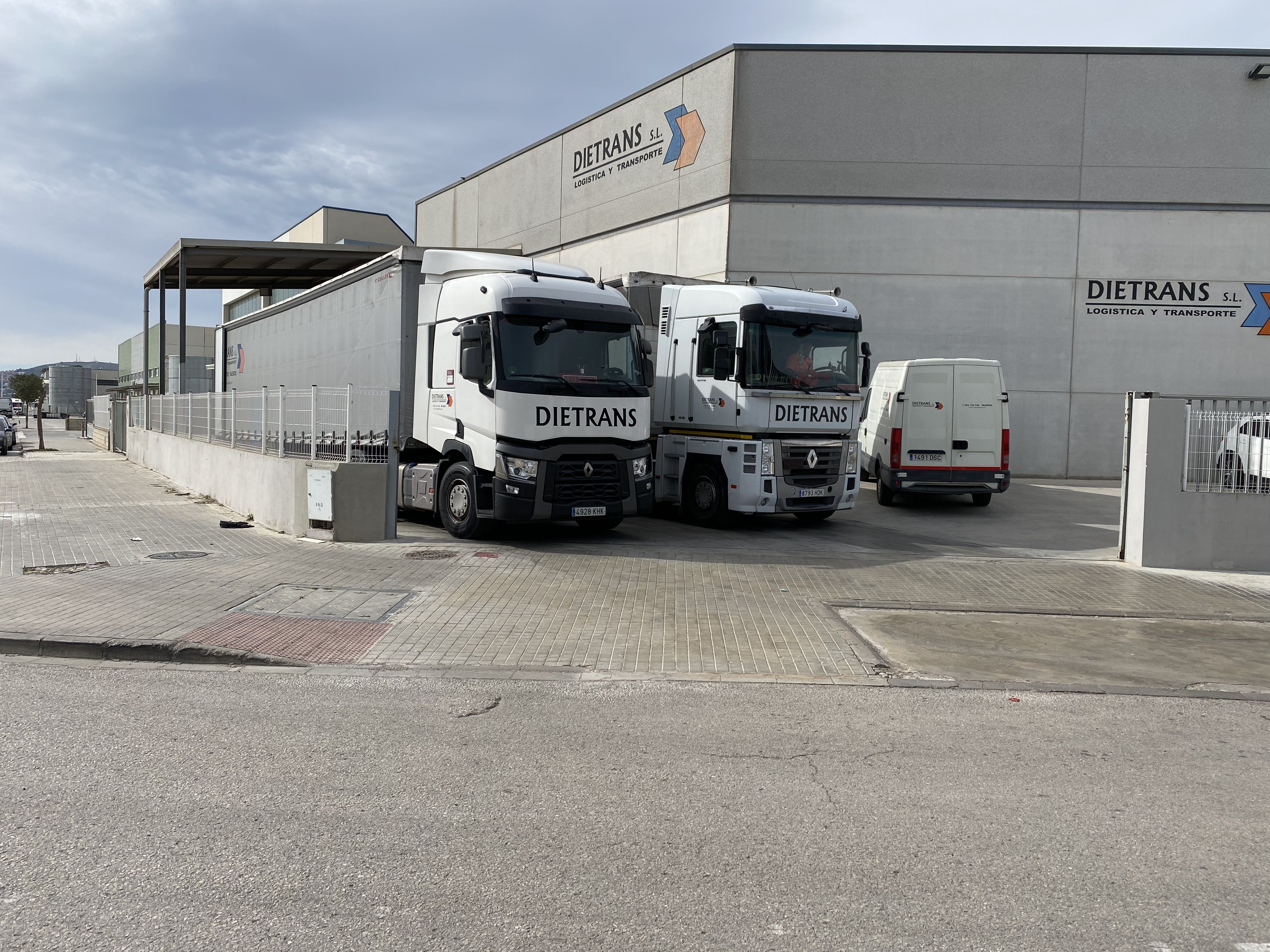 Flota de vehículos: Nuestros servicios de Dietrans Flota de vehículos: Nuestros servicios de Dietrans