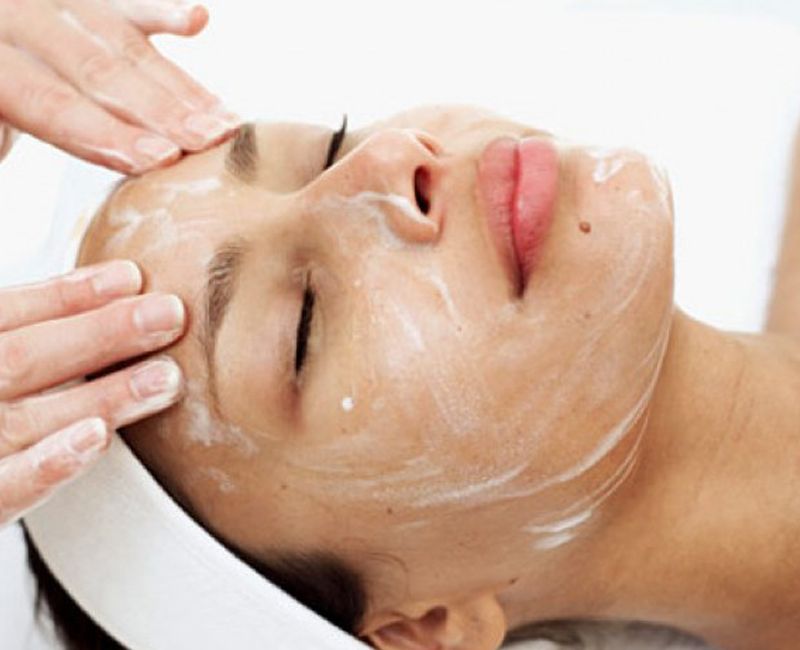 Peeling: Tratamientos de Aroma Thai Massage Spa Peeling: Tratamientos de Aroma Thai Massage Spa
