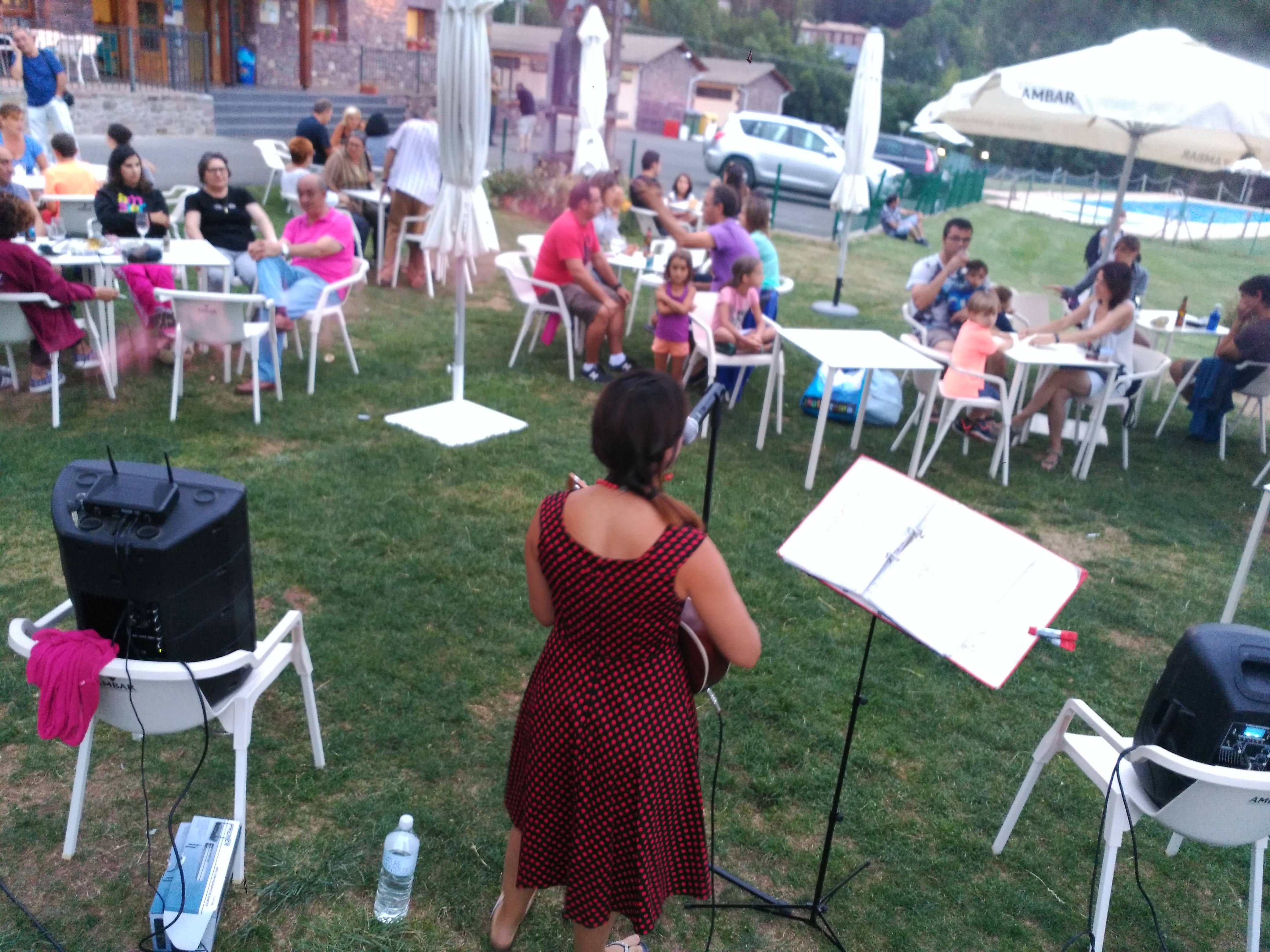 Zona de ocio: Nuestros alojamientos de Camping Laspaúles Zona de ocio: Nuestros alojamientos de Camping Laspaúles