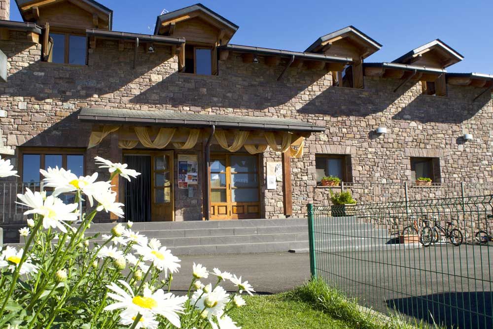 Recepción: Nuestros alojamientos de Camping Laspaúles Recepción: Nuestros alojamientos de Camping Laspaúles