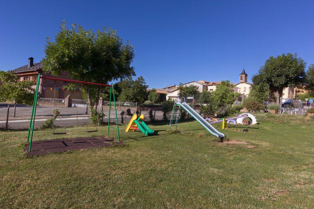 Zona de ocio: Nuestros alojamientos de Camping Laspaúles Zona de ocio: Nuestros alojamientos de Camping Laspaúles
