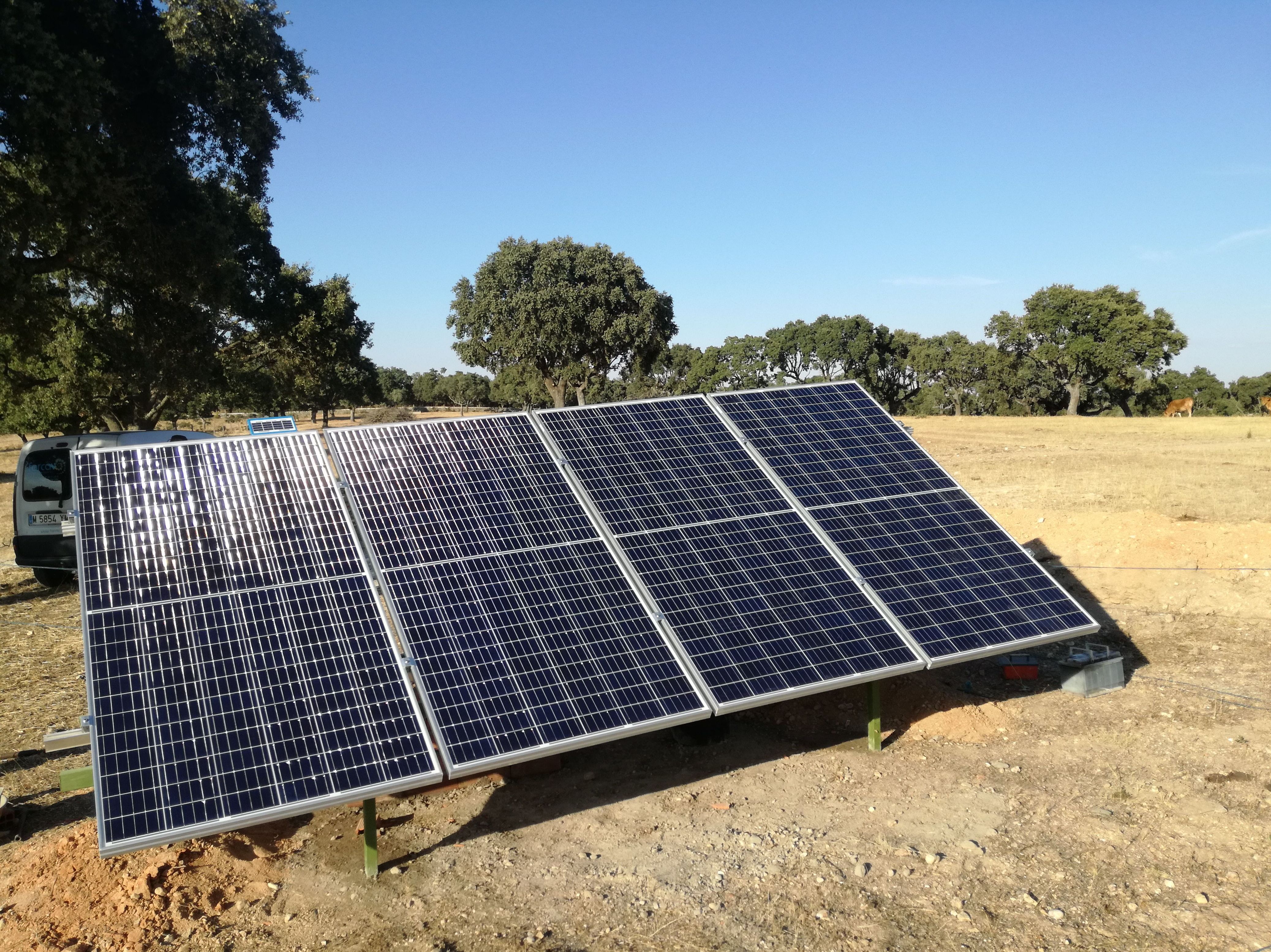 Bombeo solar: Servicios de Farcav Renovables Bombeo solar: Servicios de Farcav Renovables