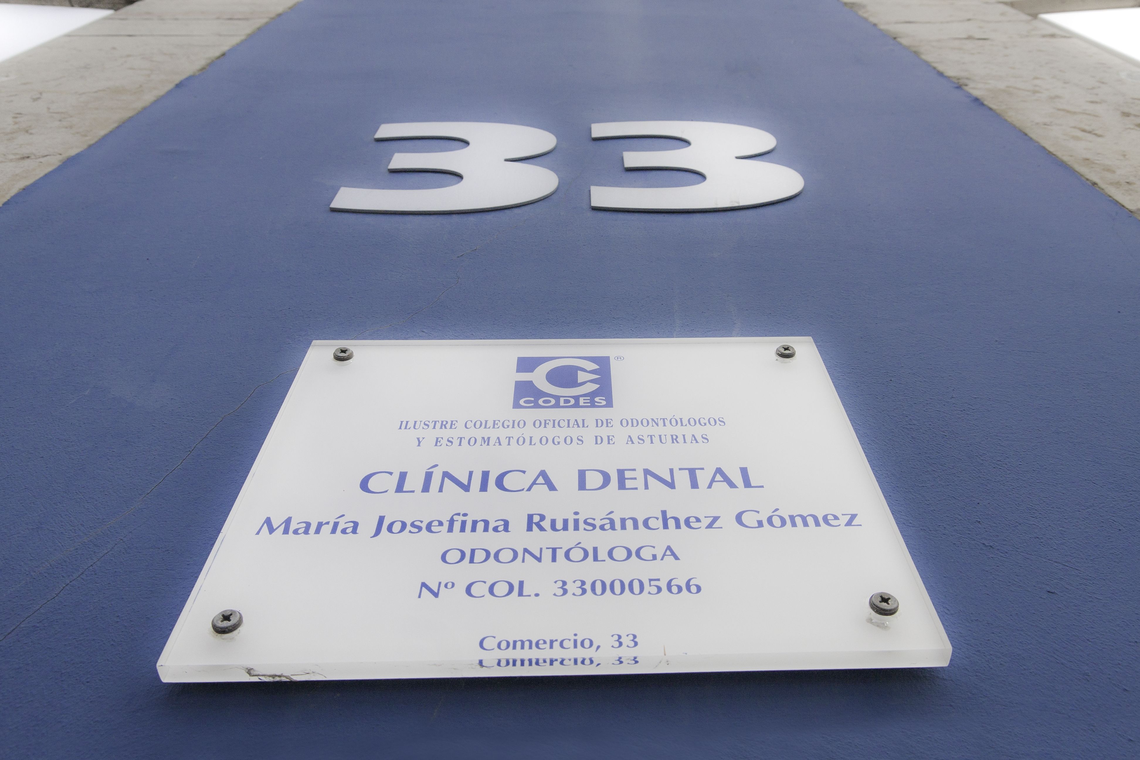 Foto 11 de Clínicas en Gijón | Clínica Dental Cuesta y Ruisánchez, S.L.