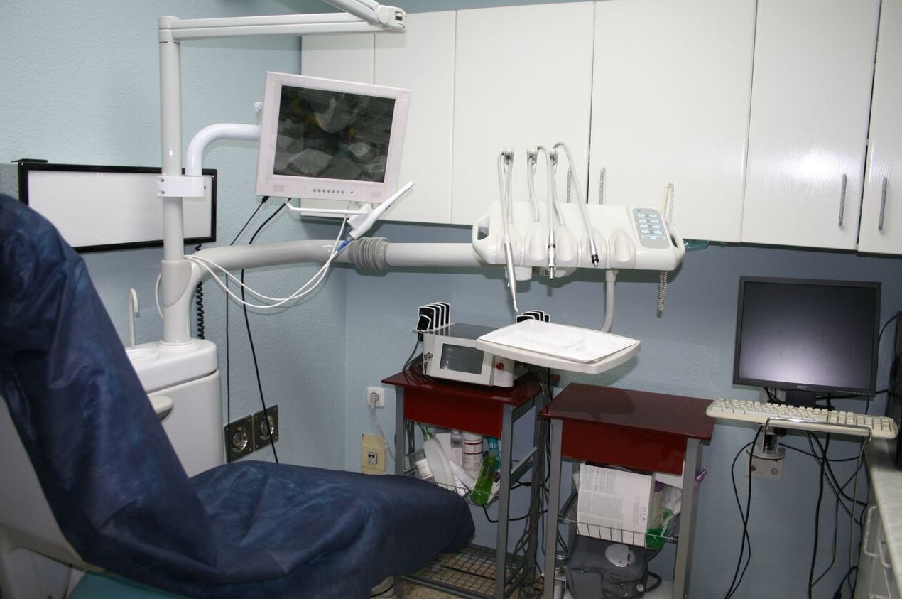 Snap-on-Smile: Especialidades de Clínicas Dental Máster RJ Alamillo Snap-on-Smile: Especialidades de Clínicas Dental Máster RJ Alamillo