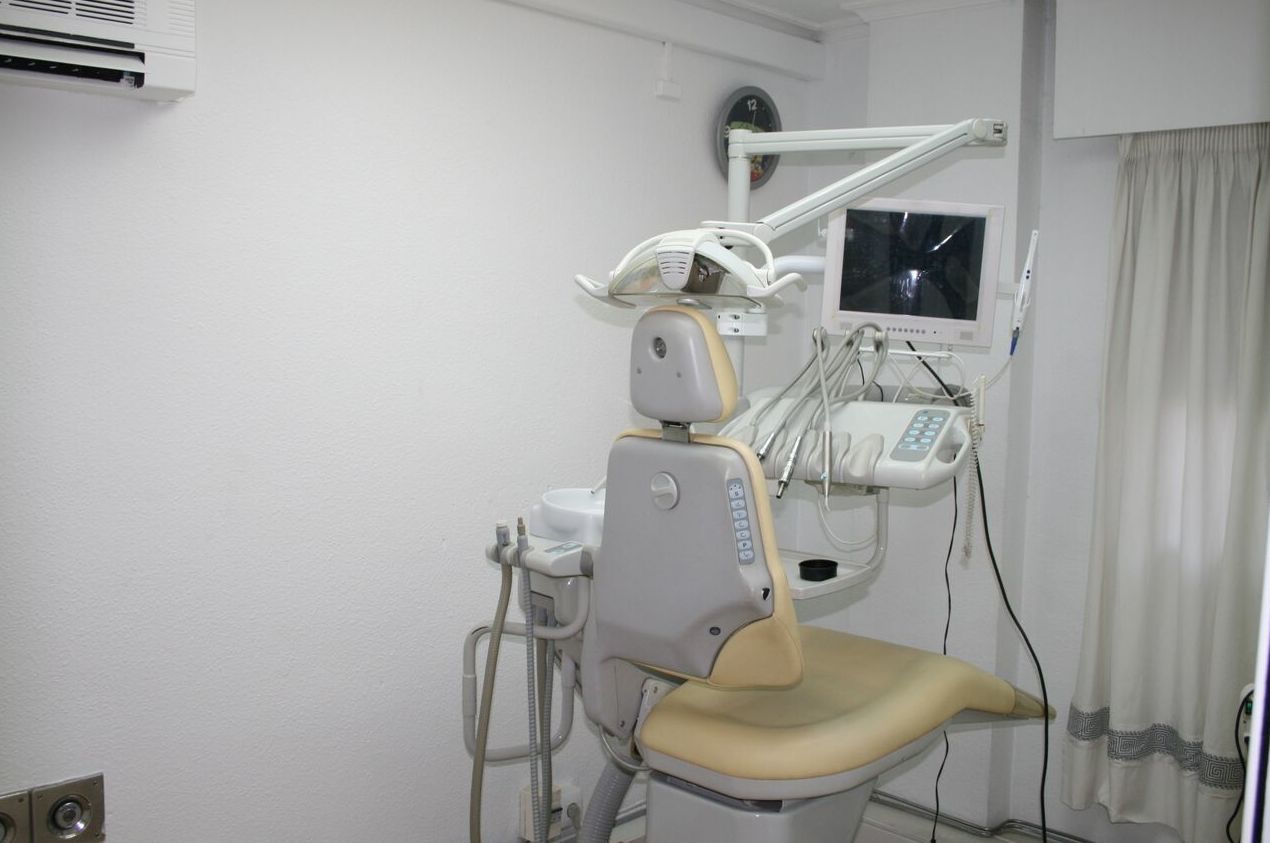 Invisalign: Especialidades de Clínicas Dental Máster RJ Alamillo Invisalign: Especialidades de Clínicas Dental Máster RJ Alamillo