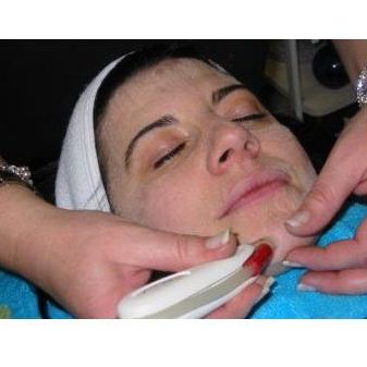Tratamientos faciales: Tratamientos de Pies y Manos Tratamientos faciales: Tratamientos de Pies y Manos