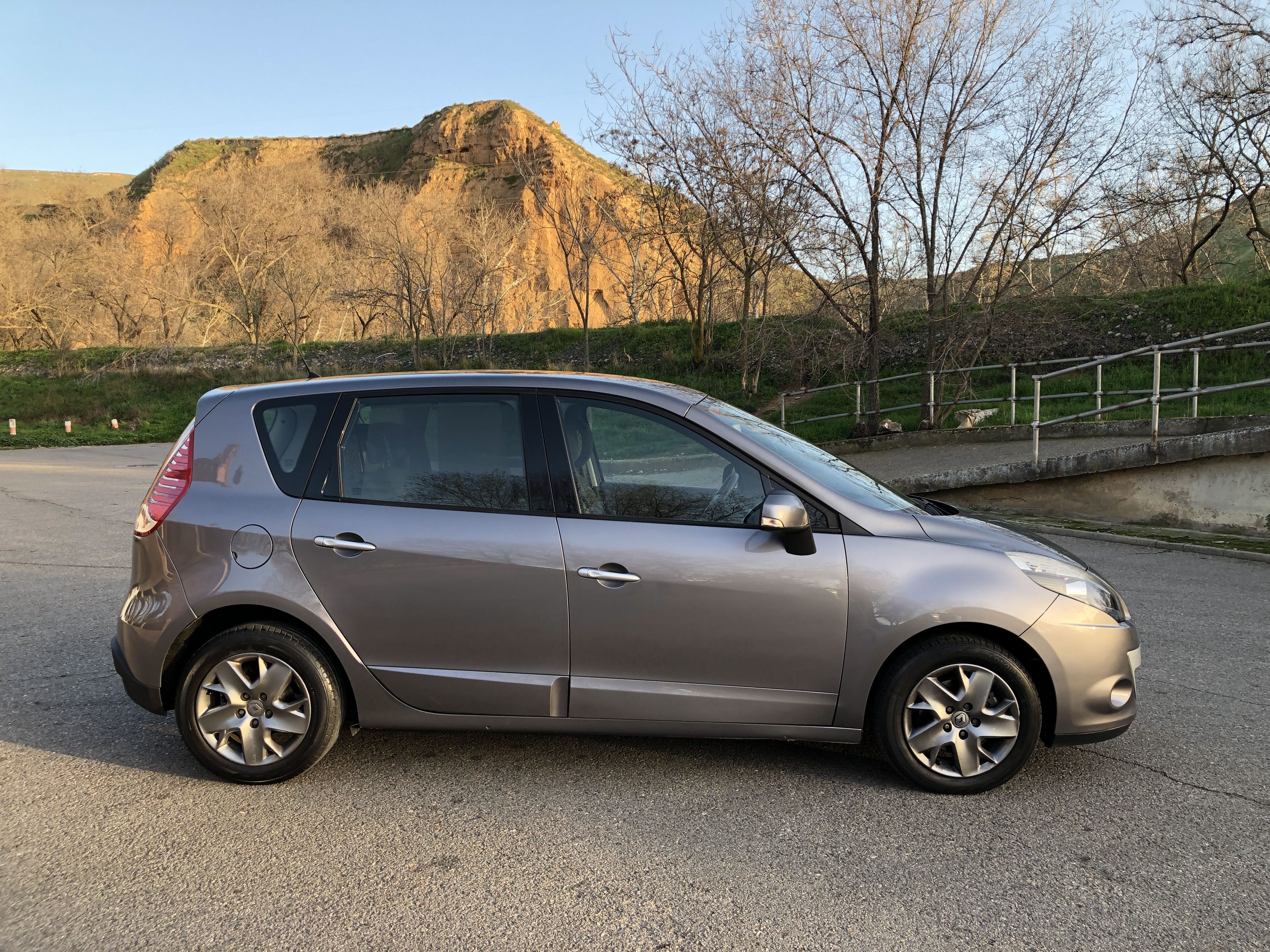 Renault Scenic 1.5 DCI 95 cv Authentique: Todo nuestro stock de M&C Cars Renault Scenic 1.5 DCI 95 cv Authentique: Todo nuestro stock de M&C Cars