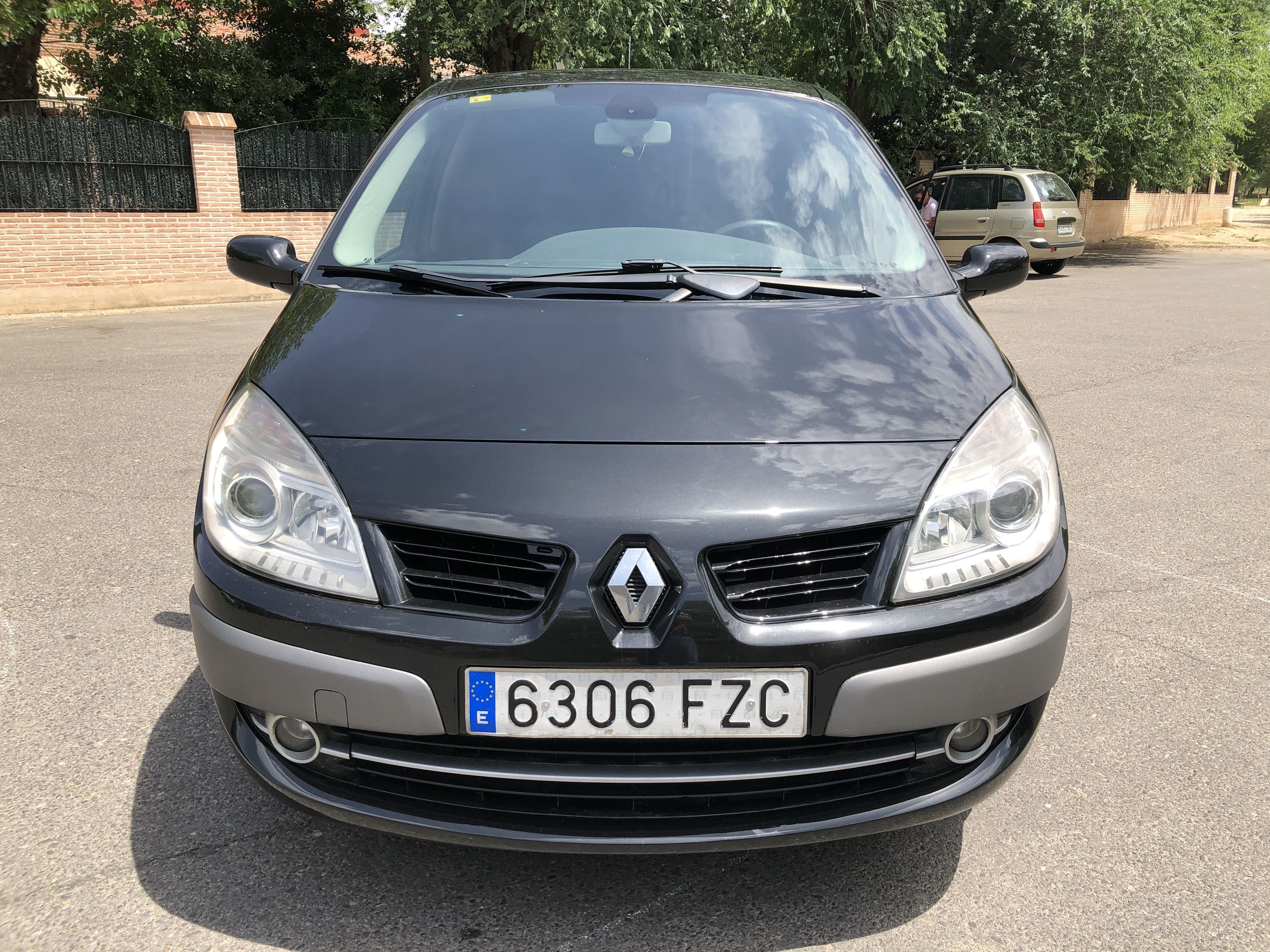 Renault Grand Scenic 1.9 DCI 130 cv: Todo nuestro stock de M&C Cars Renault Grand Scenic 1.9 DCI 130 cv: Todo nuestro stock de M&C Cars