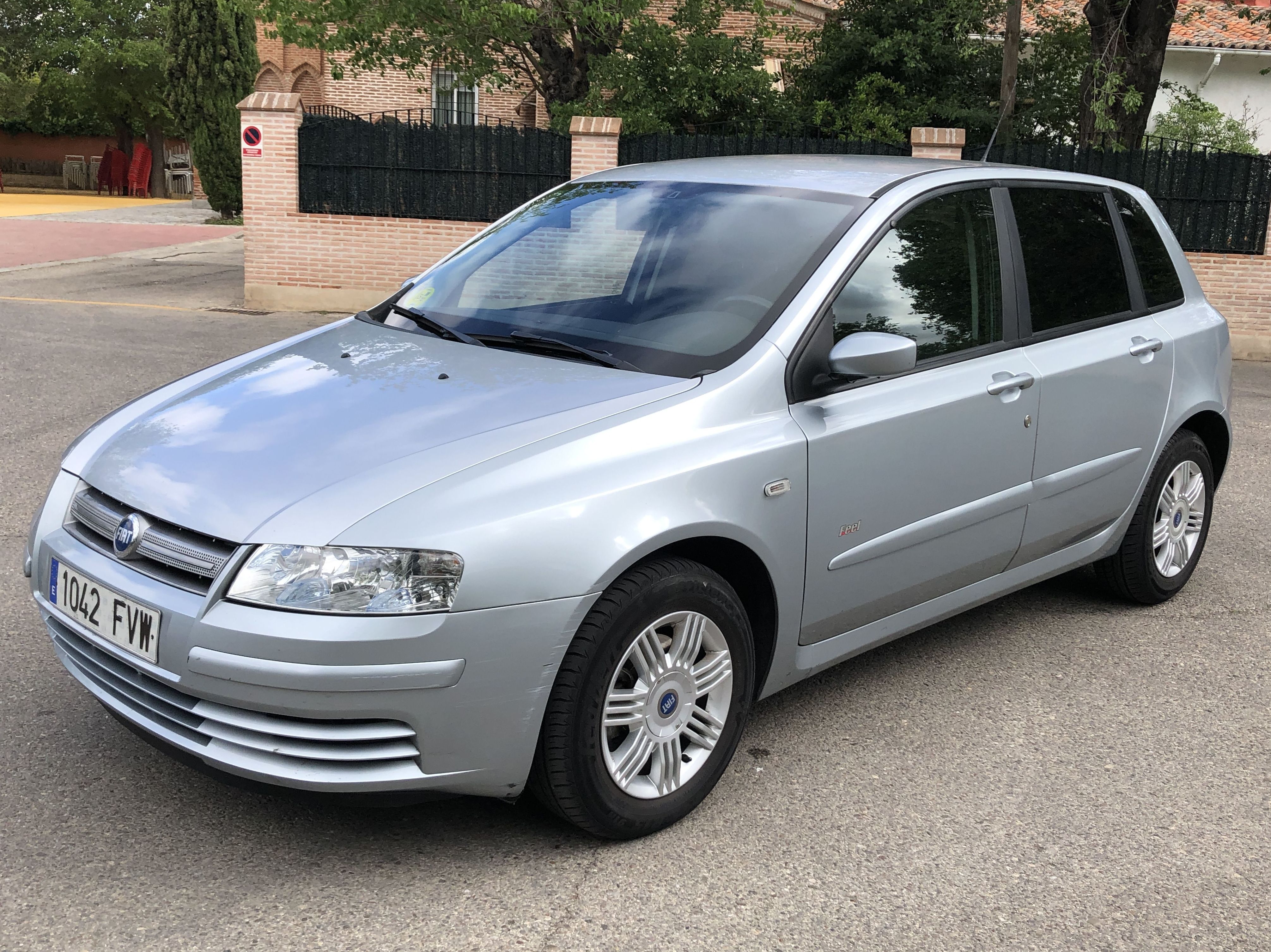 Fiat Stilo 1.9 Mjtd 120 cv Feel 5 Puertas: Todo nuestro stock de M&C Cars Fiat Stilo 1.9 Mjtd 120 cv Feel 5 Puertas: Todo nuestro stock de M&C Cars