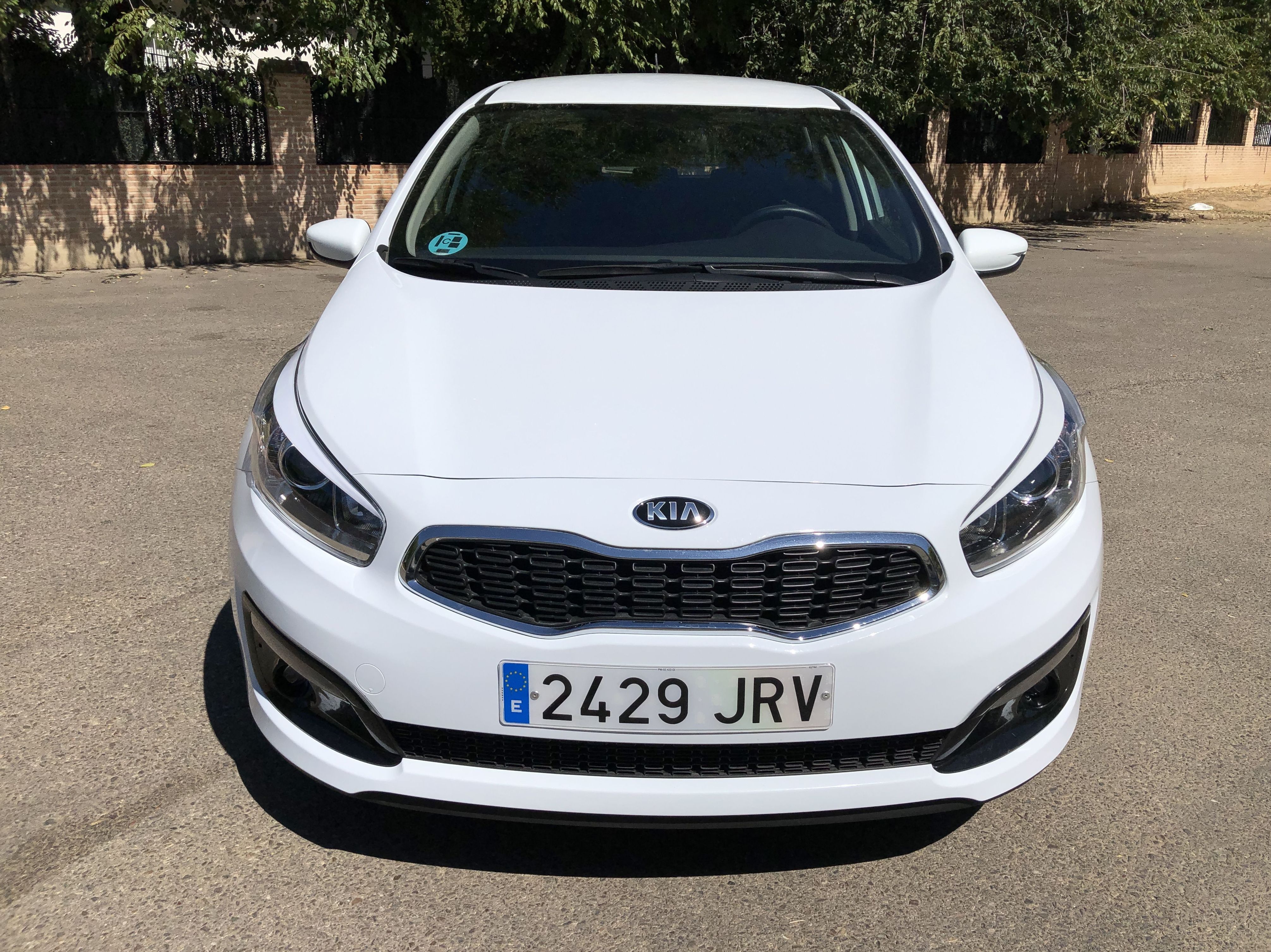 Kia Ceed 1.4 CRDI 90 cv Concept: de M&C Cars Kia Ceed 1.4 CRDI 90 cv Concept: de M&C Cars
