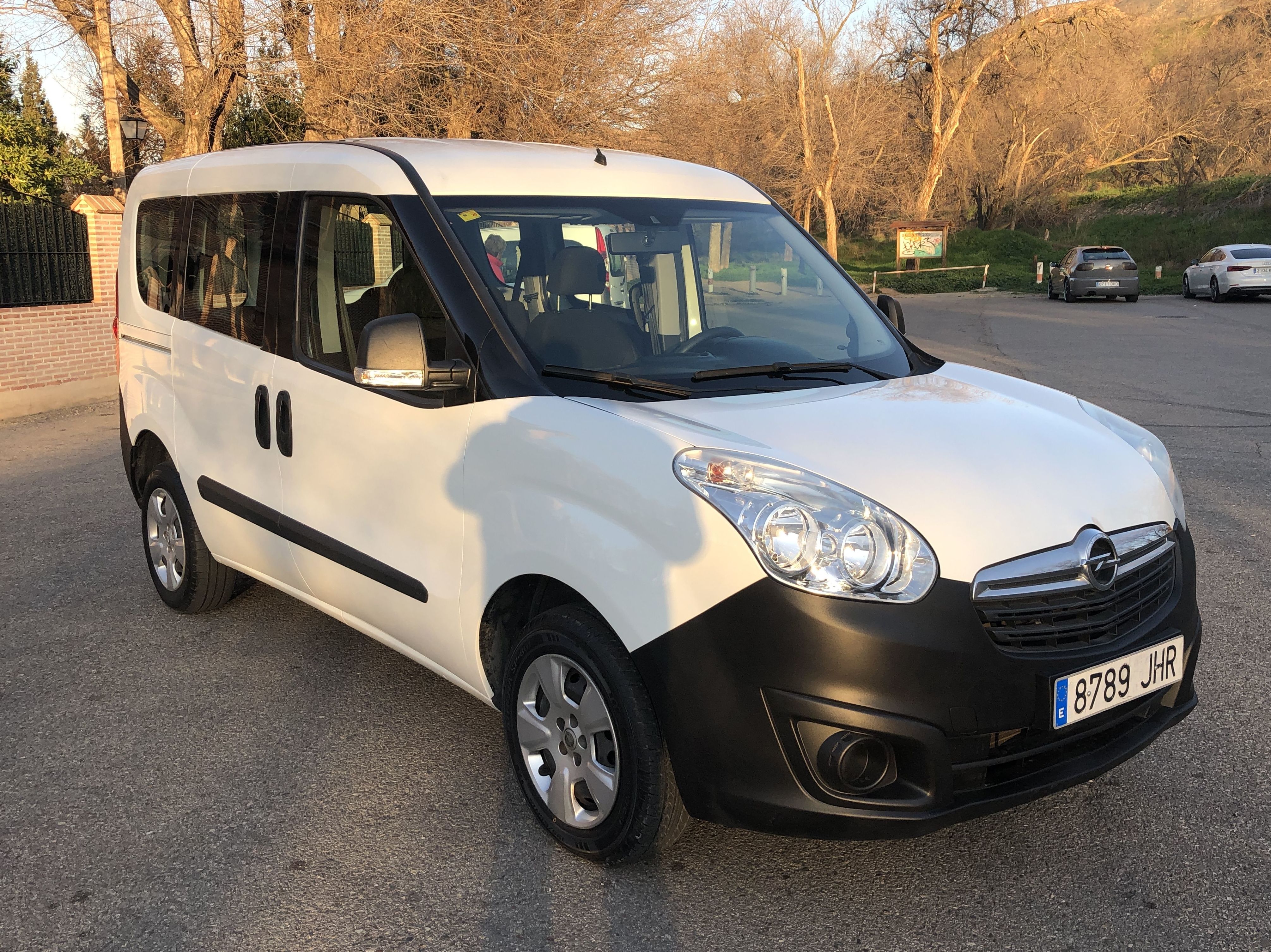 Opel Combo 1.3 CDTI 90 cv Expression: de M&C Cars Opel Combo 1.3 CDTI 90 cv Expression: de M&C Cars