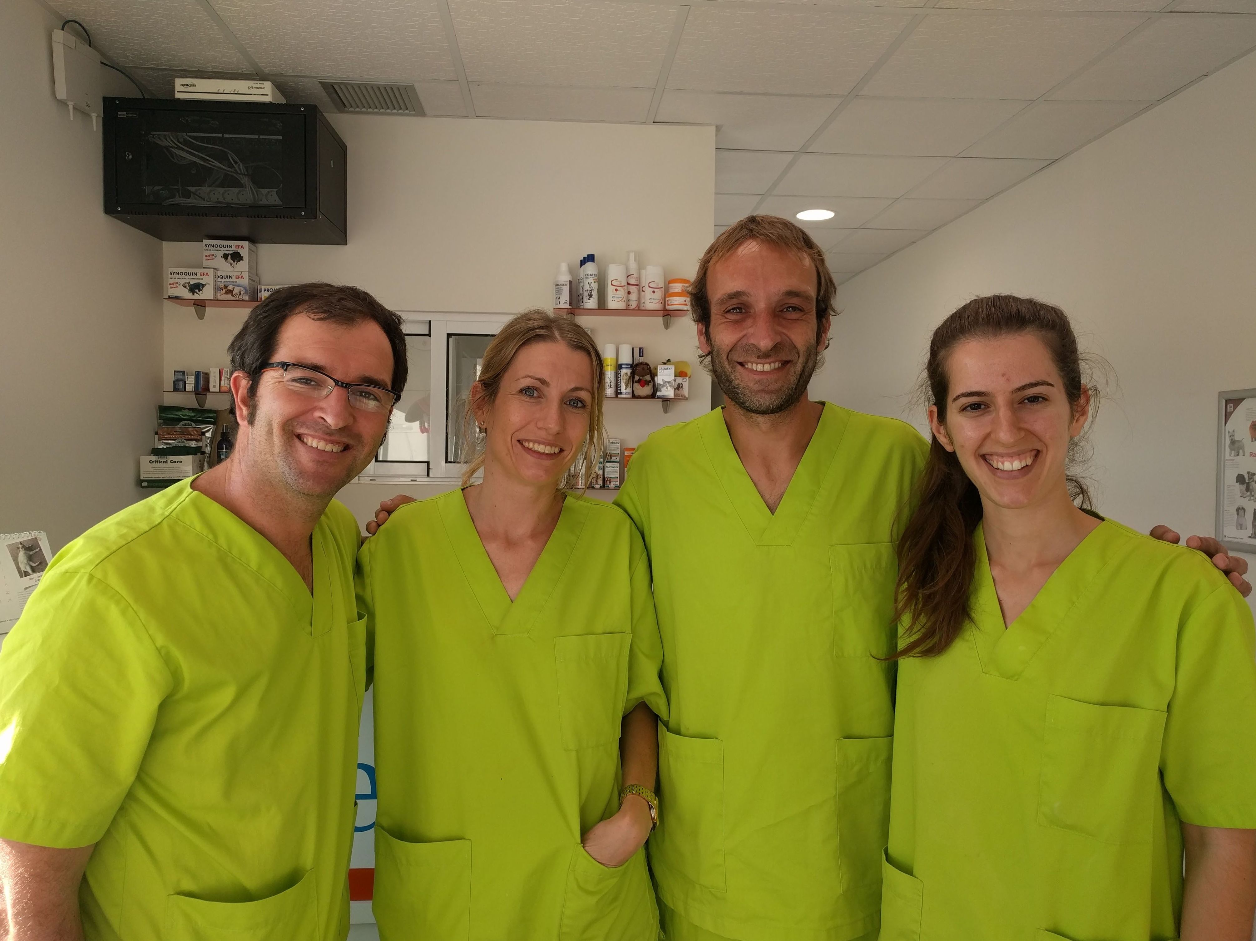 EQUIPO VETERINARIO TOT EXOTICS EQUIPO VETERINARIO TOT EXOTICS