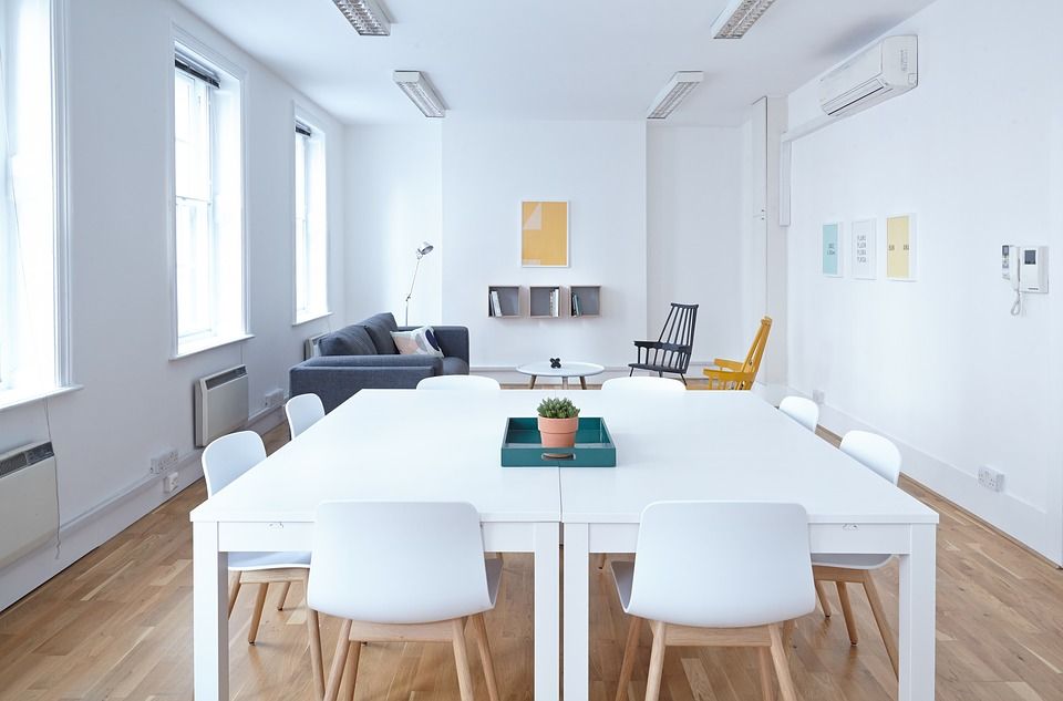 Mesas: Servicios de Eguren - Tienda de muebles y mesas de cocina, electrodomésticos y baños Mesas: Servicios de Eguren - Tienda de muebles y mesas de cocina, electrodomésticos y baños