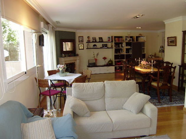 Chalet adosado en zona Piovera.Ref: 00236: Inmuebles de S. P. Internacionales Chalet adosado en zona Piovera.Ref: 00236: Inmuebles de S. P. Internacionales