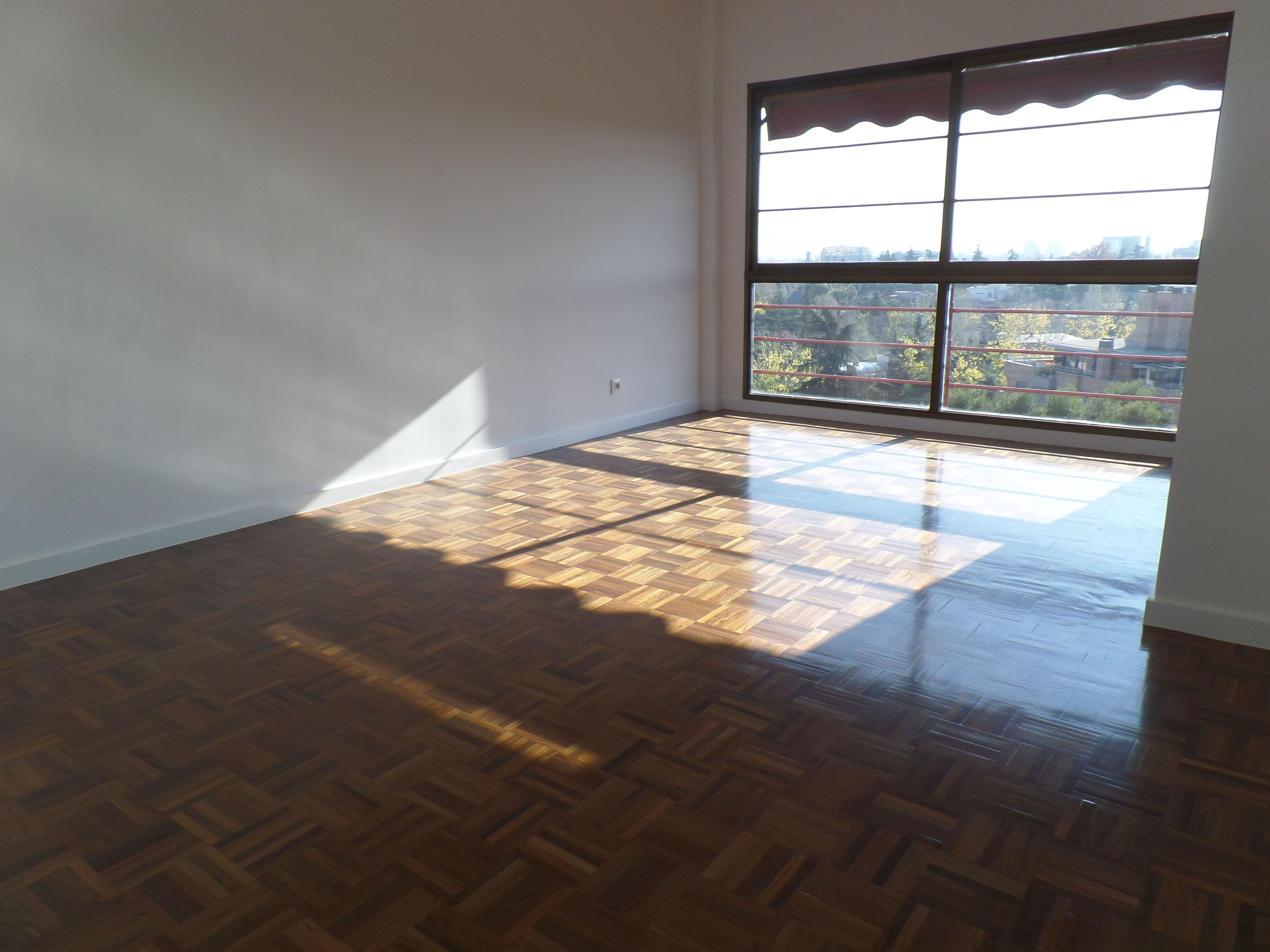 Piso zona Arturo Soria-Liceo Frances.Ref: 00041: Inmuebles de S. P. Internacionales Piso zona Arturo Soria-Liceo Frances.Ref: 00041: Inmuebles de S. P. Internacionales