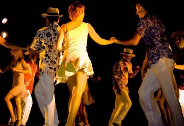 Rueda cubana: Nuestras Clases de Bailes de Salón Daniel Sáez Rueda cubana: Nuestras Clases de Bailes de Salón Daniel Sáez