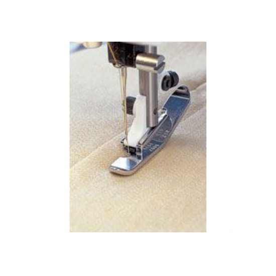 Máquina de coser Husqvarna Hclass E20: Productos de KOSSE Máquina de coser Husqvarna Hclass E20: Productos de KOSSE
