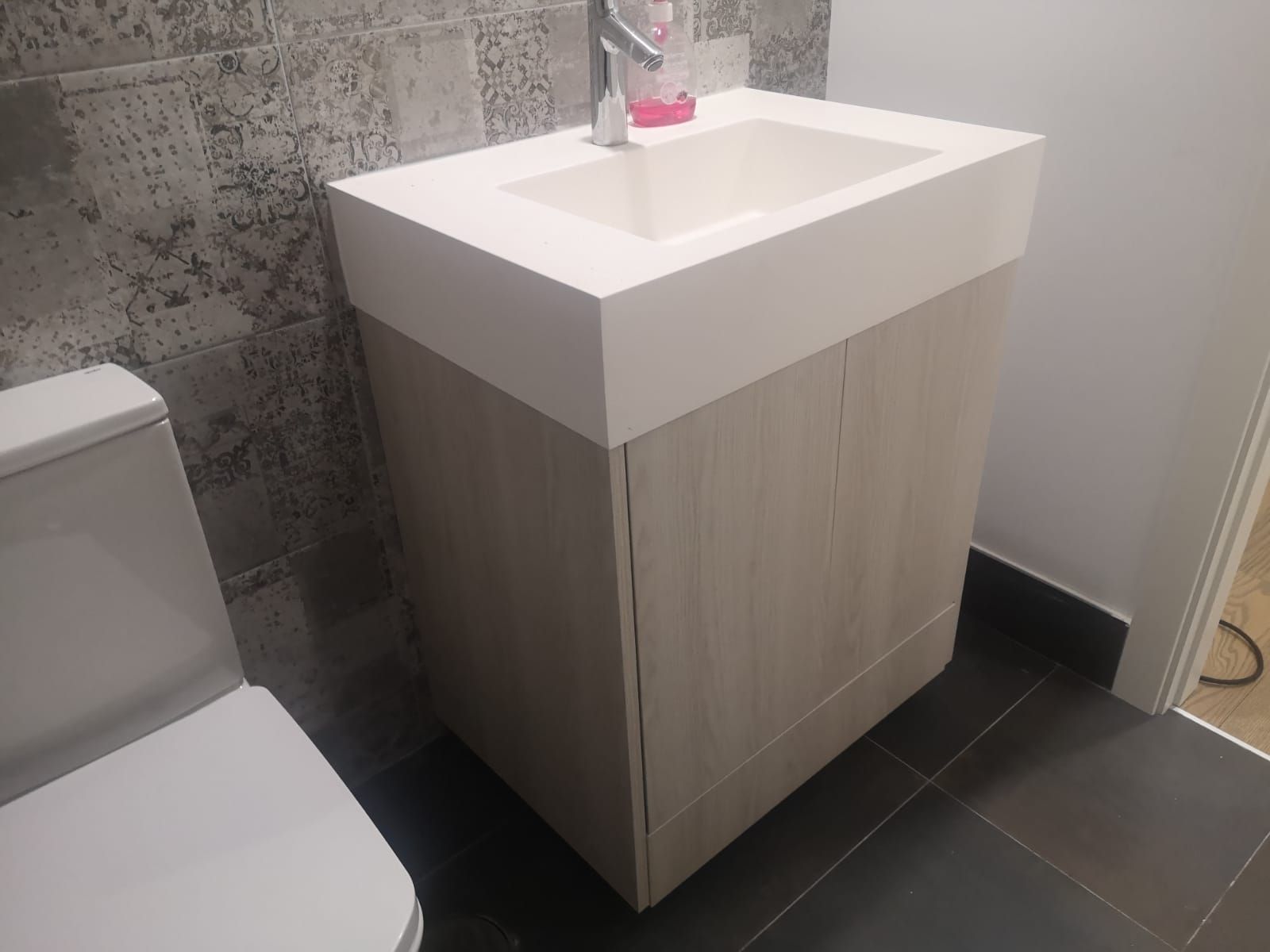 Muebles de baño a medida: Carpintería a medida de Carpintería Personalizada Muebles de baño a medida: Carpintería a medida de Carpintería Personalizada