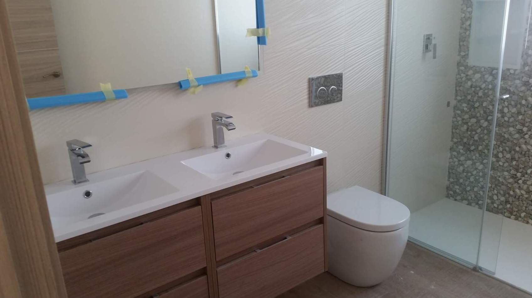 Instalaciones para reformas y sanitarios: Servicios/Venta de equipos de Instalaciones Alba Instalaciones para reformas y sanitarios: Servicios/Venta de equipos de Instalaciones Alba