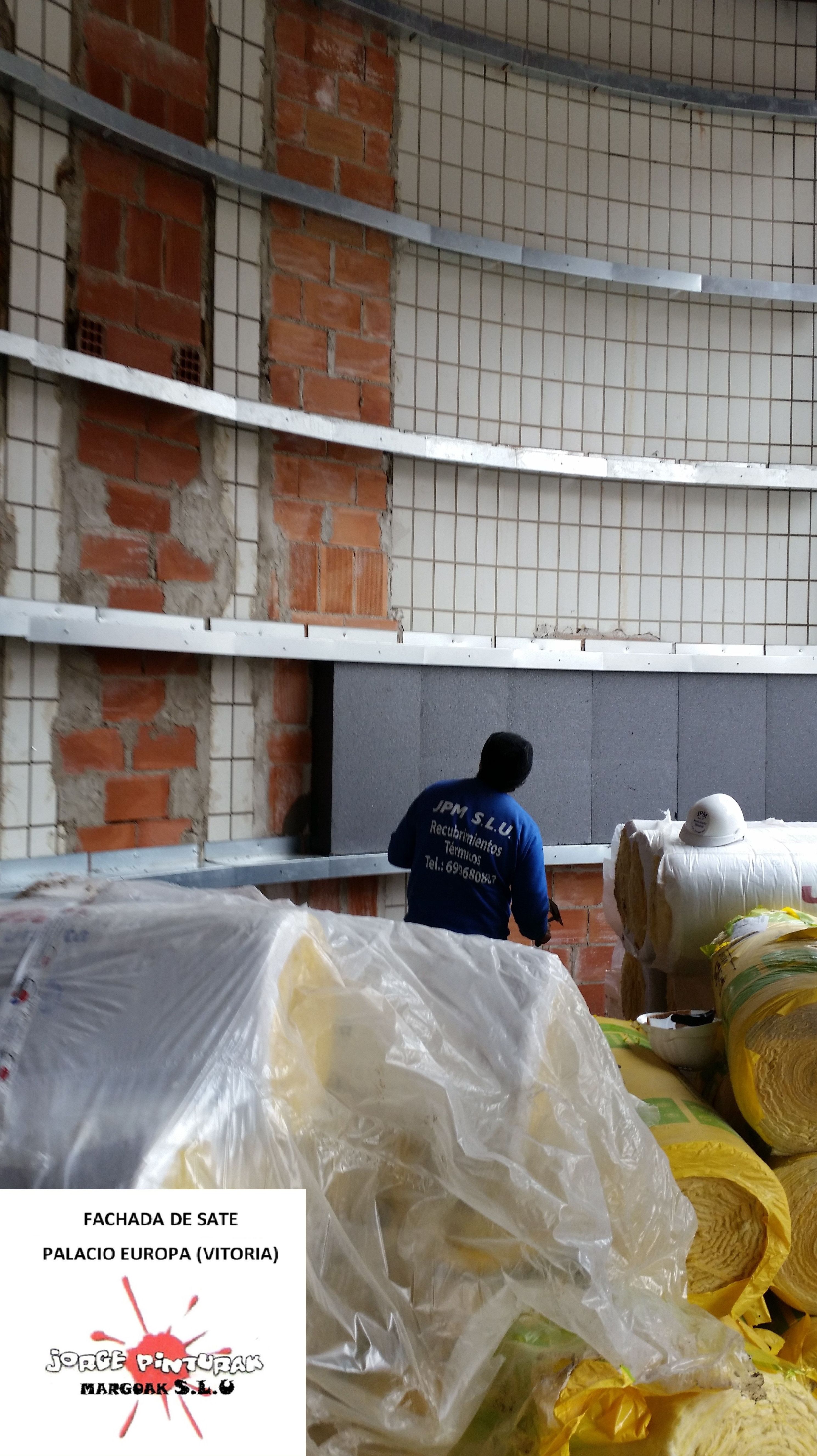 5000 m² SATE en Palacio Europa (Vitoria): Servicios de Jorge Pinturak Margoak S.L.U. 5000 m² SATE en Palacio Europa (Vitoria): Servicios de Jorge Pinturak Margoak S.L.U.