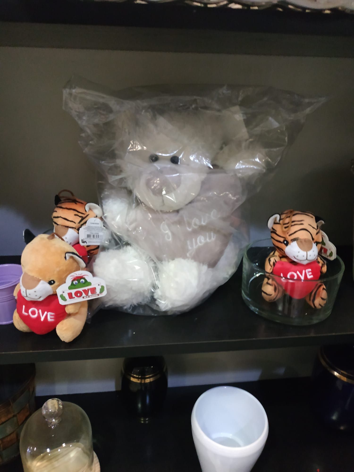 Peluches para acompañar: Productos y servicios de Floristas San Isidro José Peluches para acompañar: Productos y servicios de Floristas San Isidro José