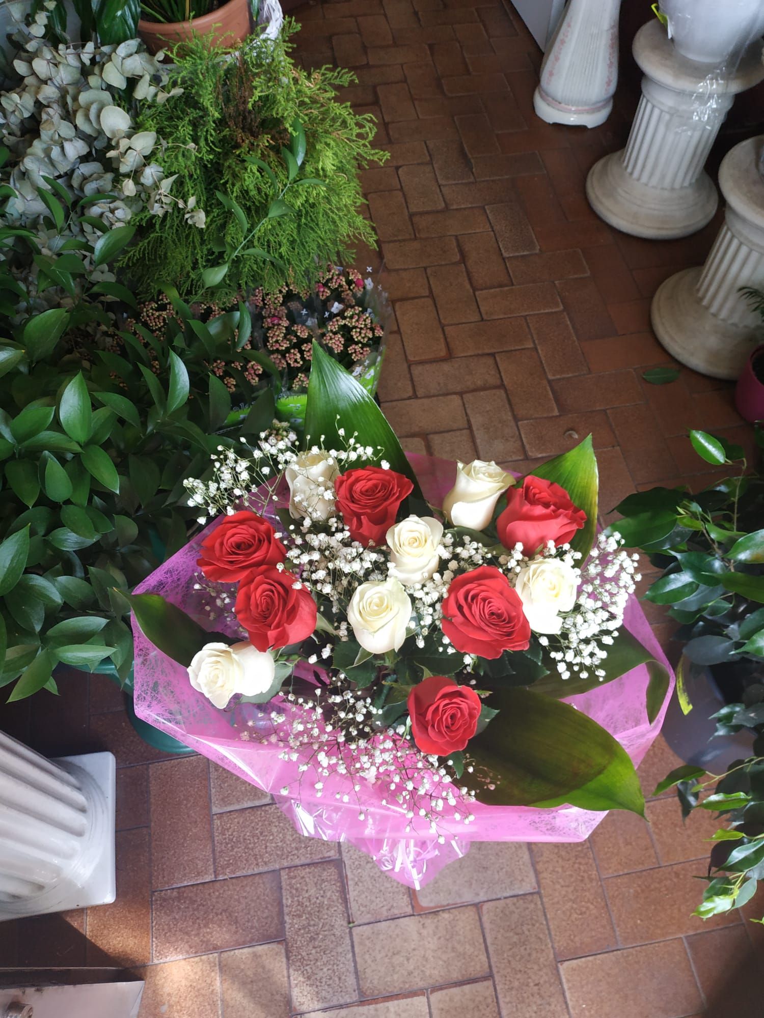 Arreglos de rosas: Productos y servicios of Floristas San Isidro José Arreglos de rosas: Productos y servicios of Floristas San Isidro José