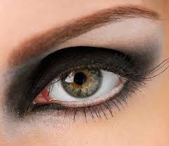 Maquillajes: Tratamientos de Eterna Belleza Maquillajes: Tratamientos de Eterna Belleza