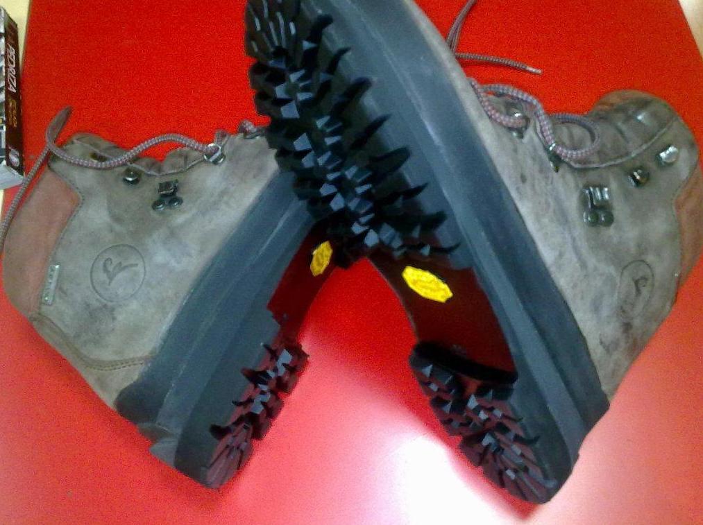 Botas de montaña: Servicios de Coleto Botas de montaña: Servicios de Coleto