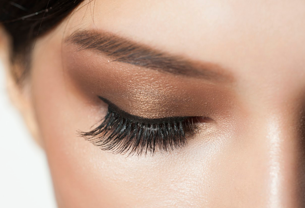 Maquillaje y belleza manos y pies: Servicios de Salón de Peluquería y Estética Iraga Maquillaje y belleza manos y pies: Servicios de Salón de Peluquería y Estética Iraga
