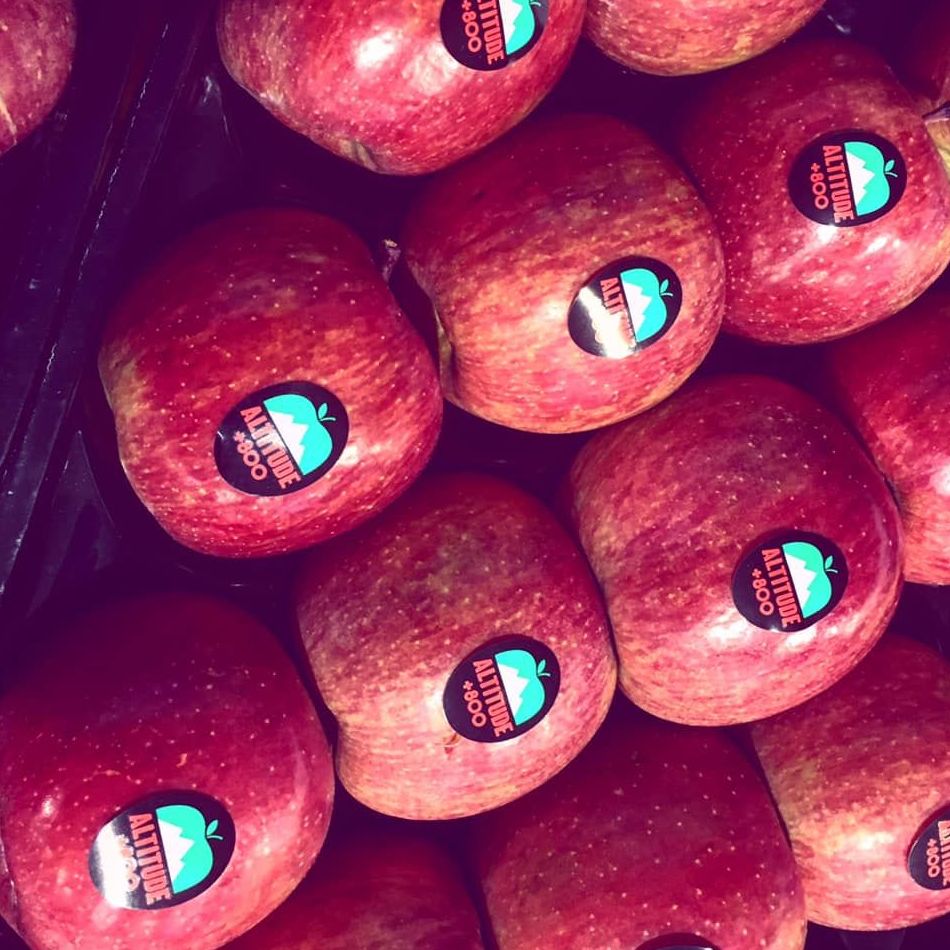 Manzanas de Altitud: Nuestra Producción de Fruits Queralt Manzanas de Altitud: Nuestra Producción de Fruits Queralt