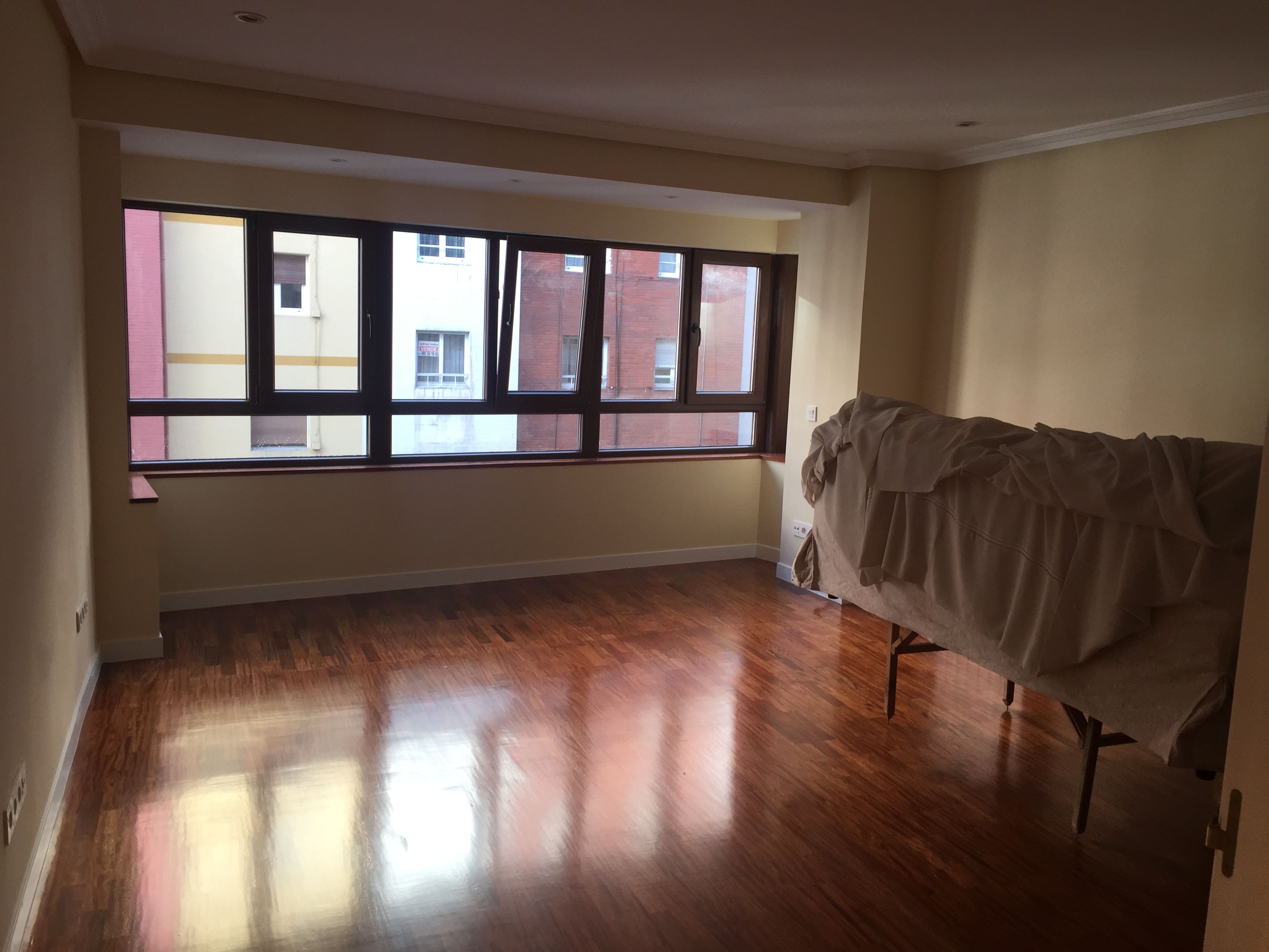 Parquets y tarimas: Servicios de Ventanas Vetusta Parquets y tarimas: Servicios de Ventanas Vetusta