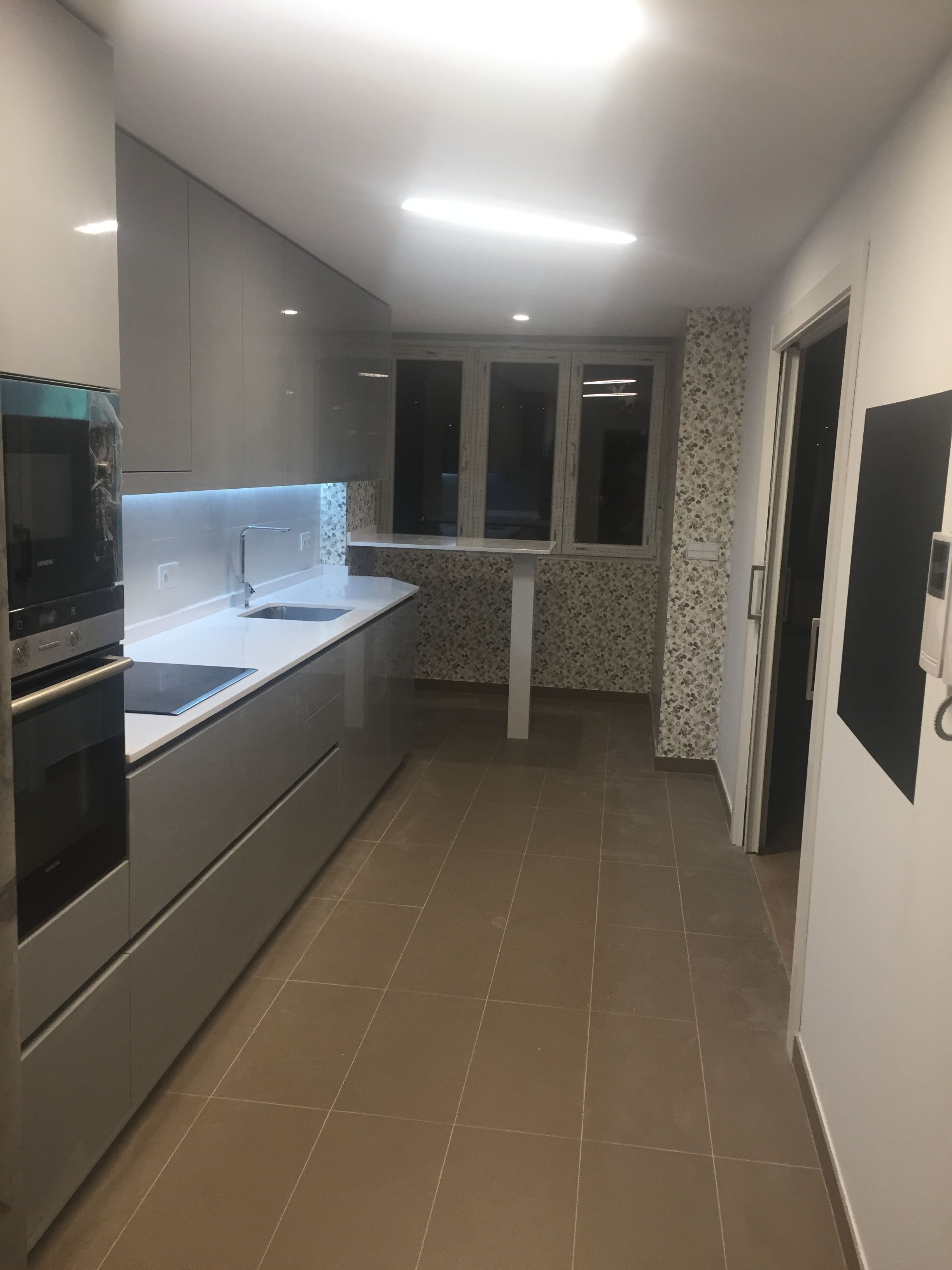 Reformas de baños y cocinas: Servicios de Ventanas Vetusta Reformas de baños y cocinas: Servicios de Ventanas Vetusta