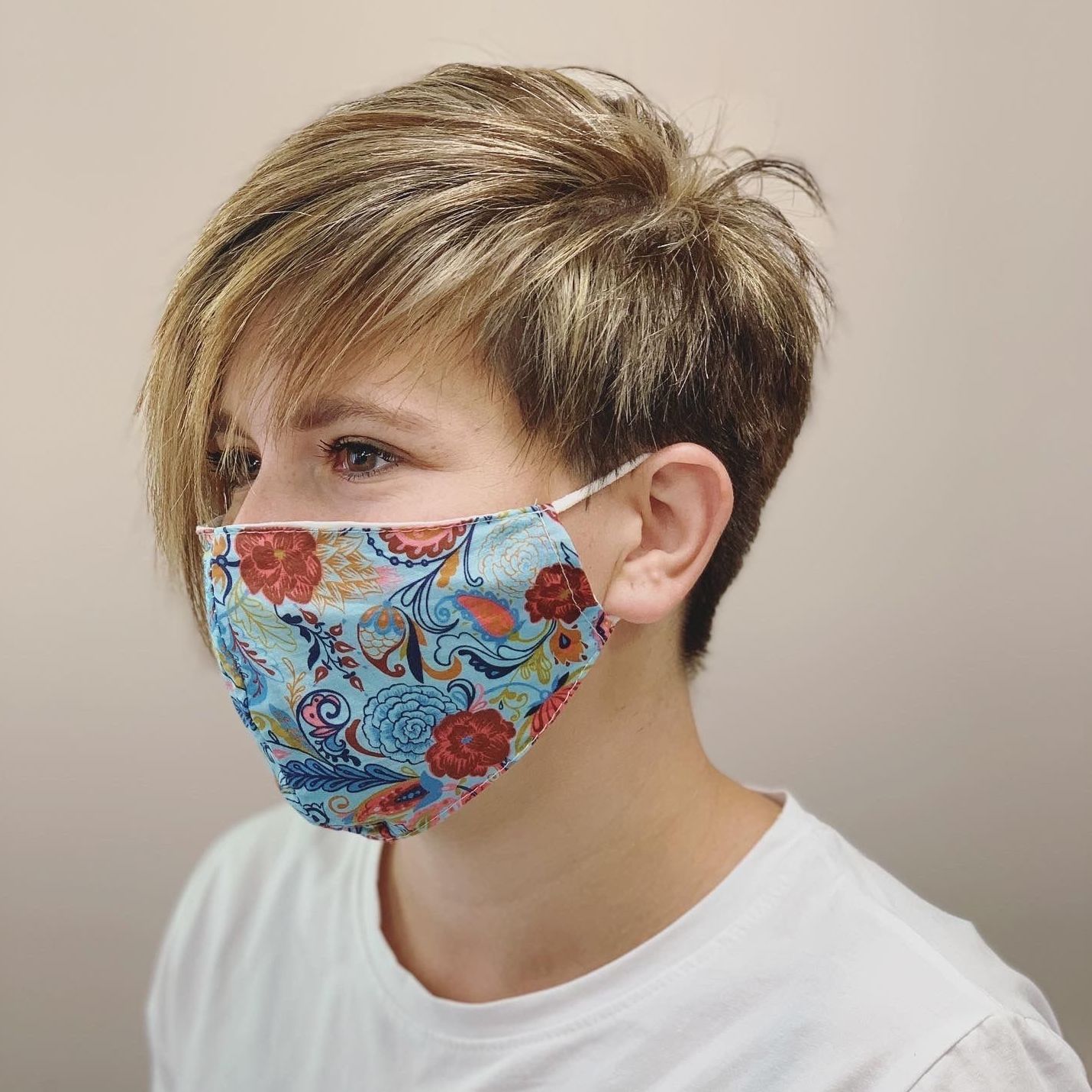 Cortes de pelo con asesoramiento personalizado Cortes de pelo con asesoramiento personalizado