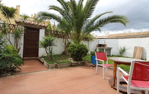 Estepona – Bungalow / ID-R3397318: Inmuebles de DreaMarbella Real Estate Estepona – Bungalow / ID-R3397318: Inmuebles de DreaMarbella Real Estate