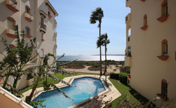 Estepona – Apartamento Planta Media / Ref.- ID-R3400996: Inmuebles de DreaMarbella Real Estate Estepona – Apartamento Planta Media / Ref.- ID-R3400996: Inmuebles de DreaMarbella Real Estate