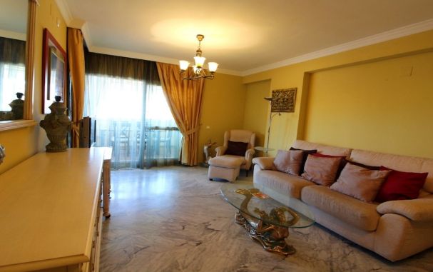 Marbella – Apartamento Planta Media / Ref.- ID-R3352972: Inmuebles de DreaMarbella Real Estate Marbella – Apartamento Planta Media / Ref.- ID-R3352972: Inmuebles de DreaMarbella Real Estate