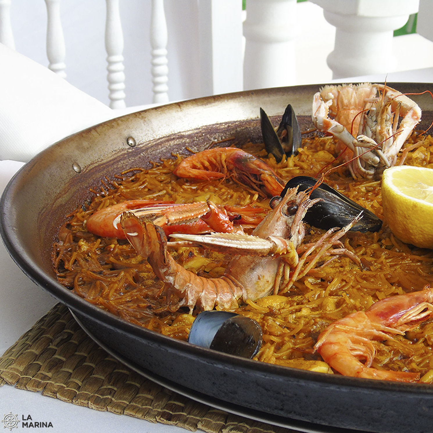 Paellas y Arroces: Carta de Restaurante La Marina Paellas y Arroces: Carta de Restaurante La Marina