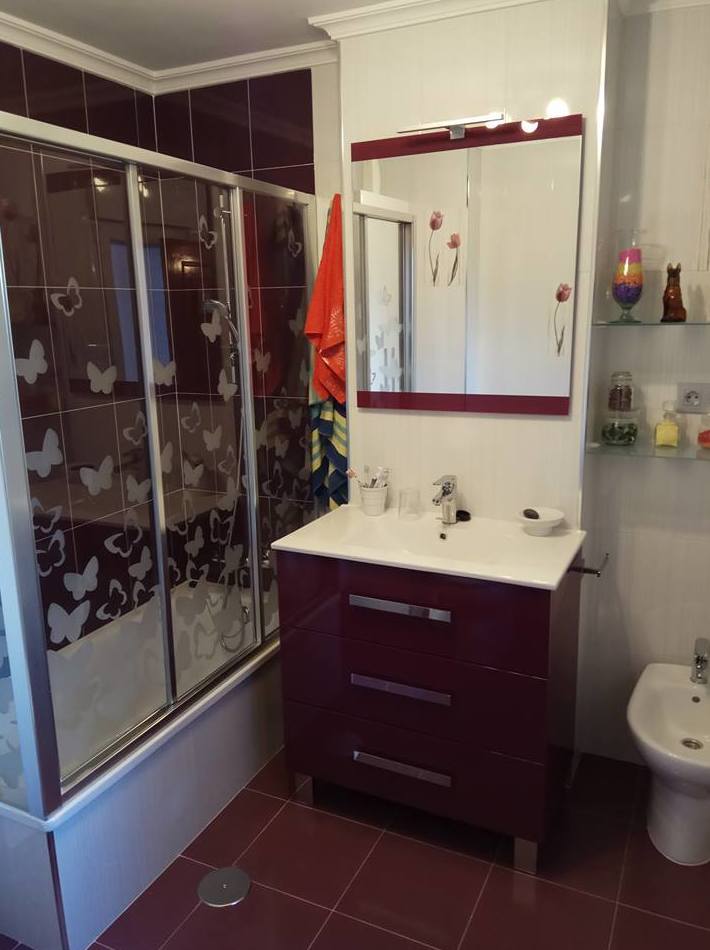 Baño reformado por Gresastur en Gijón