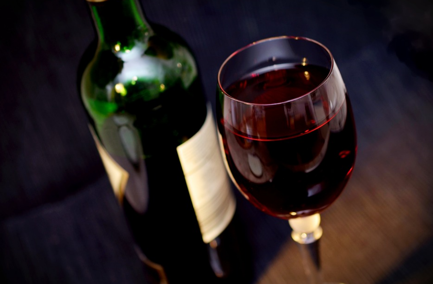 Carta de vinos y sidra: Especialidades de Sidrería Vasca Gasteiz Carta de vinos y sidra: Especialidades de Sidrería Vasca Gasteiz